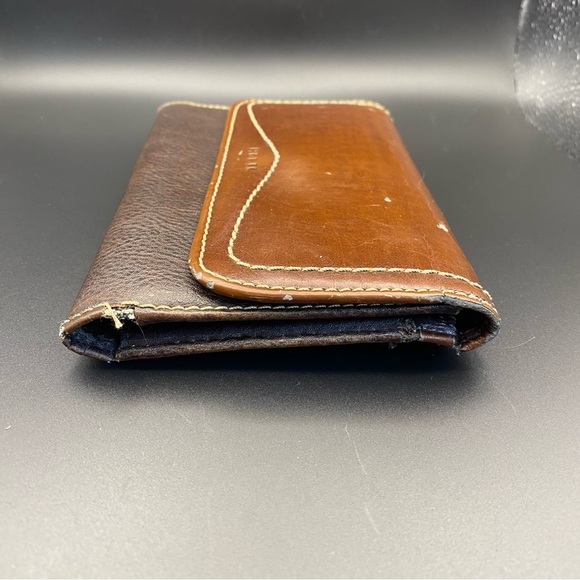 Fossil Brown Leather Trifold Wallet - Picture 5 of 6